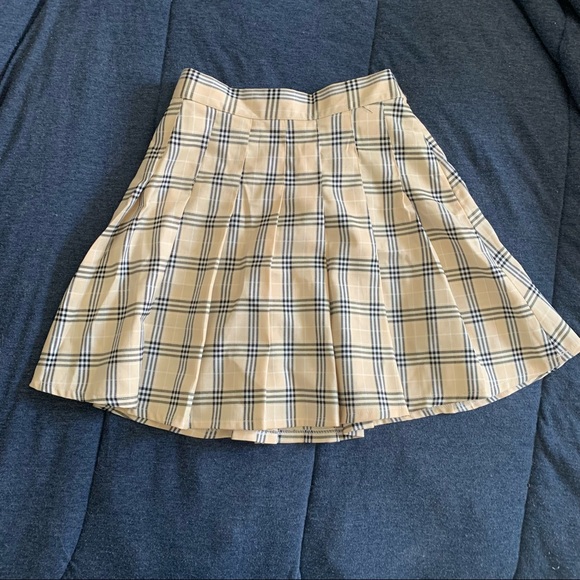 Princess Polly Dresses & Skirts - Princess Polly Checkered Mini Skirt in Cream and Black